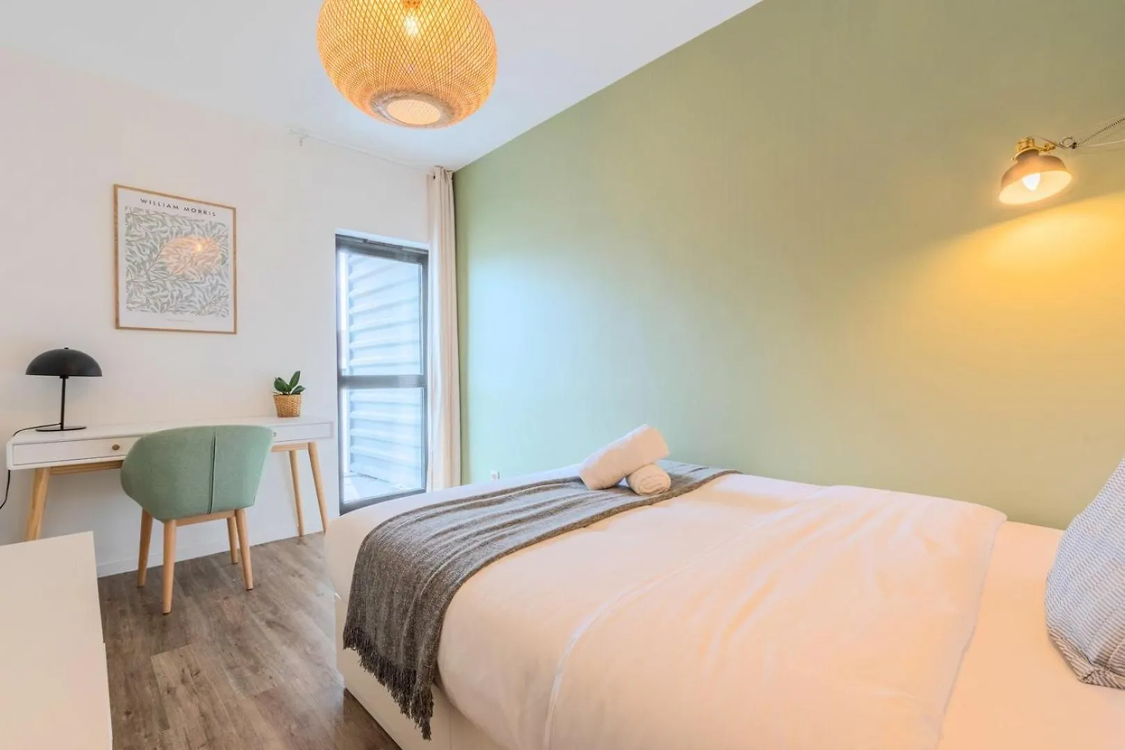 Europe/Flandres Stations Apartment With Balcony! Lille France