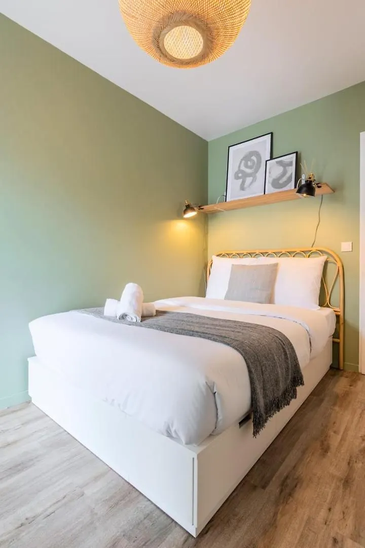 Europe/Flandres Stations Apartment With Balcony! Lille